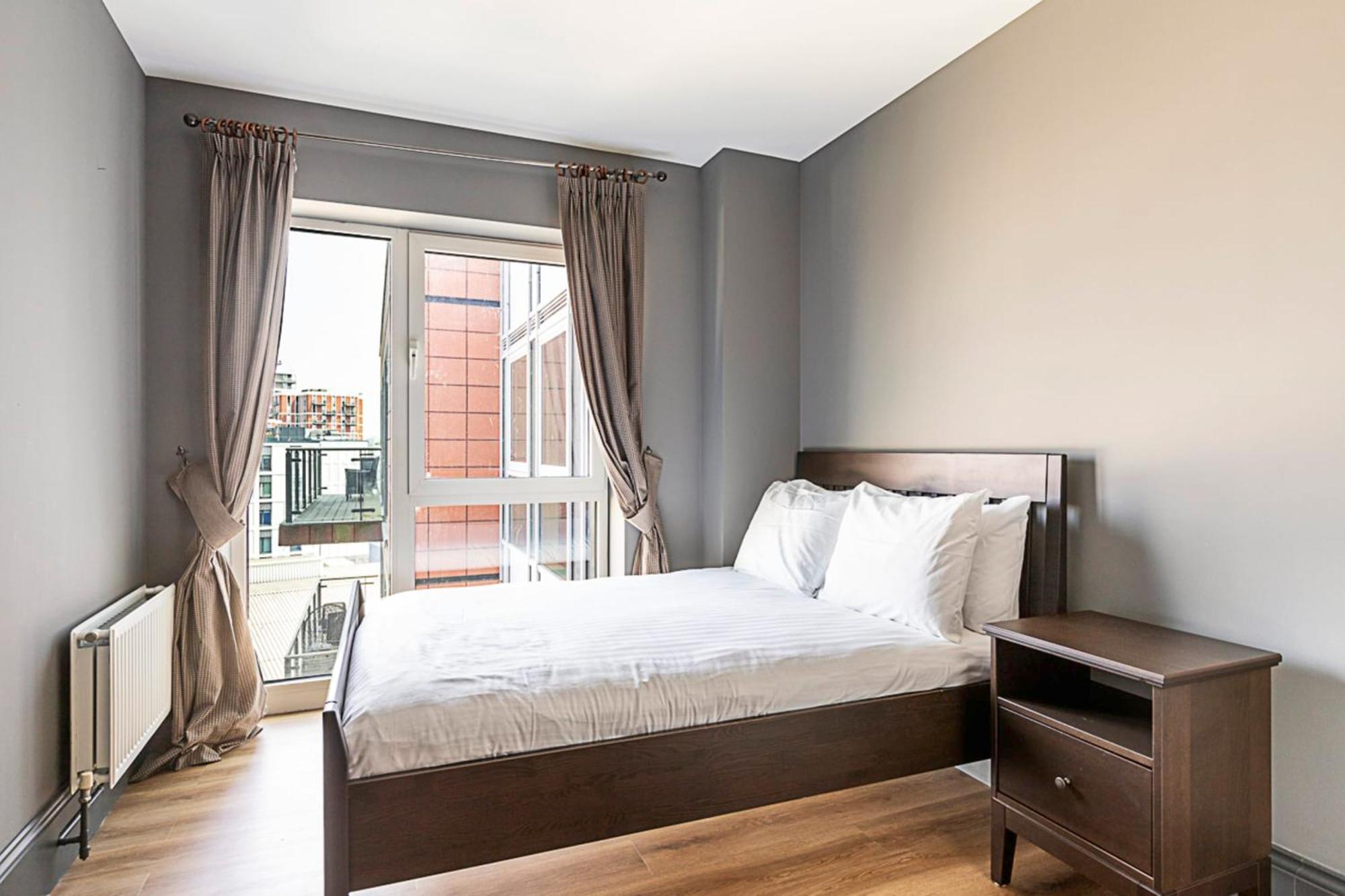 Apartment Riverside Escape With Breathtaking Thames Views London