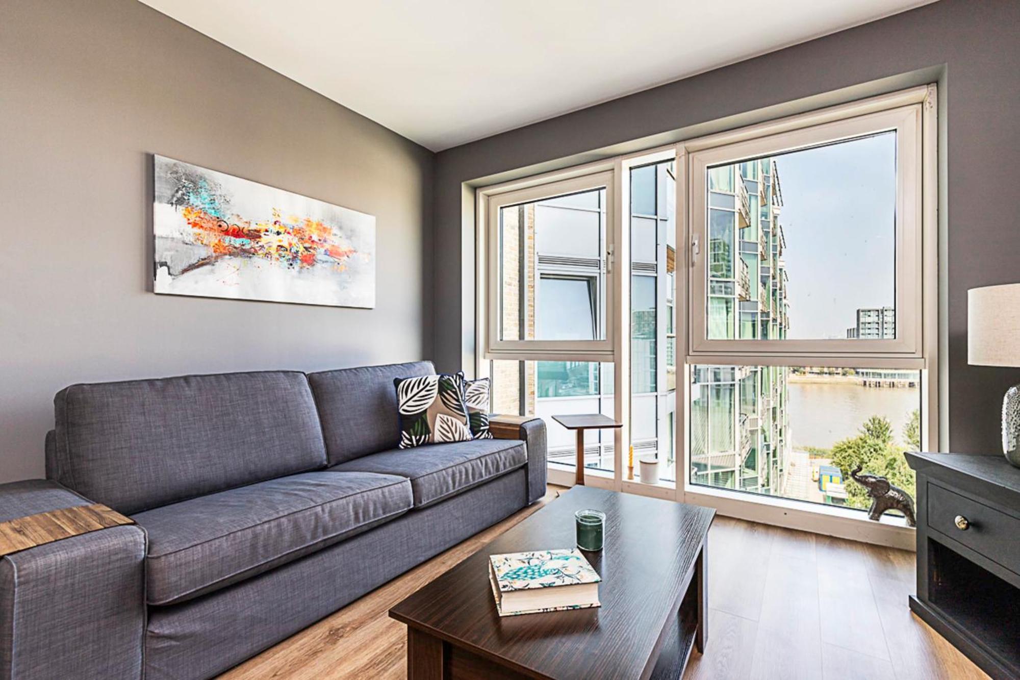 Apartment Riverside Escape With Breathtaking Thames Views *