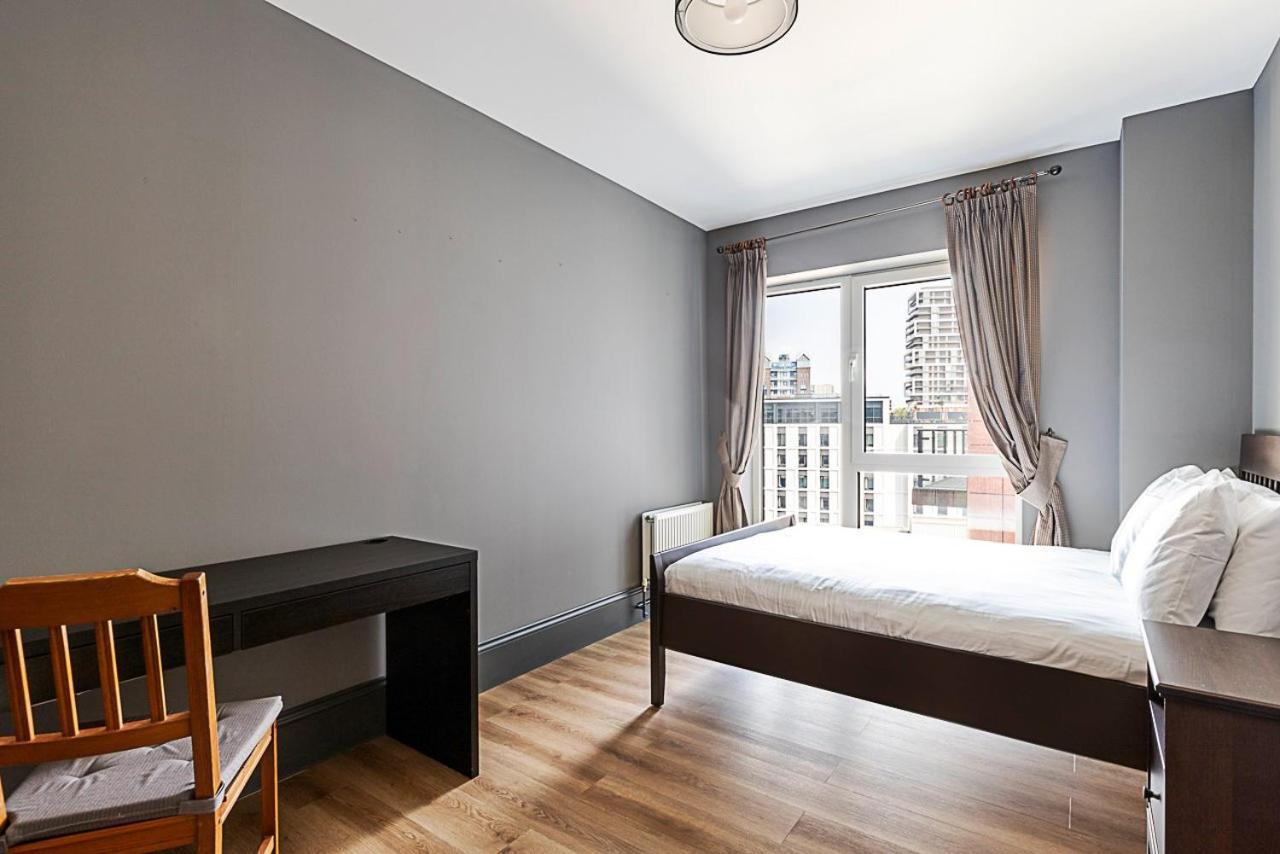 Apartment Riverside Escape With Breathtaking Thames Views *